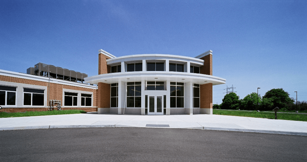 Campus research and incubator building